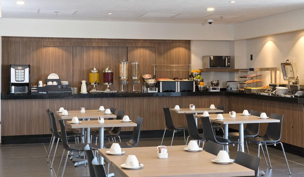 Hotel Express Aeropuerto Santiago de Chile