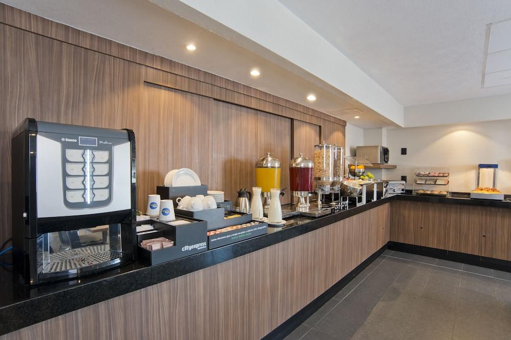 Express Aeropuerto Hotel 3*